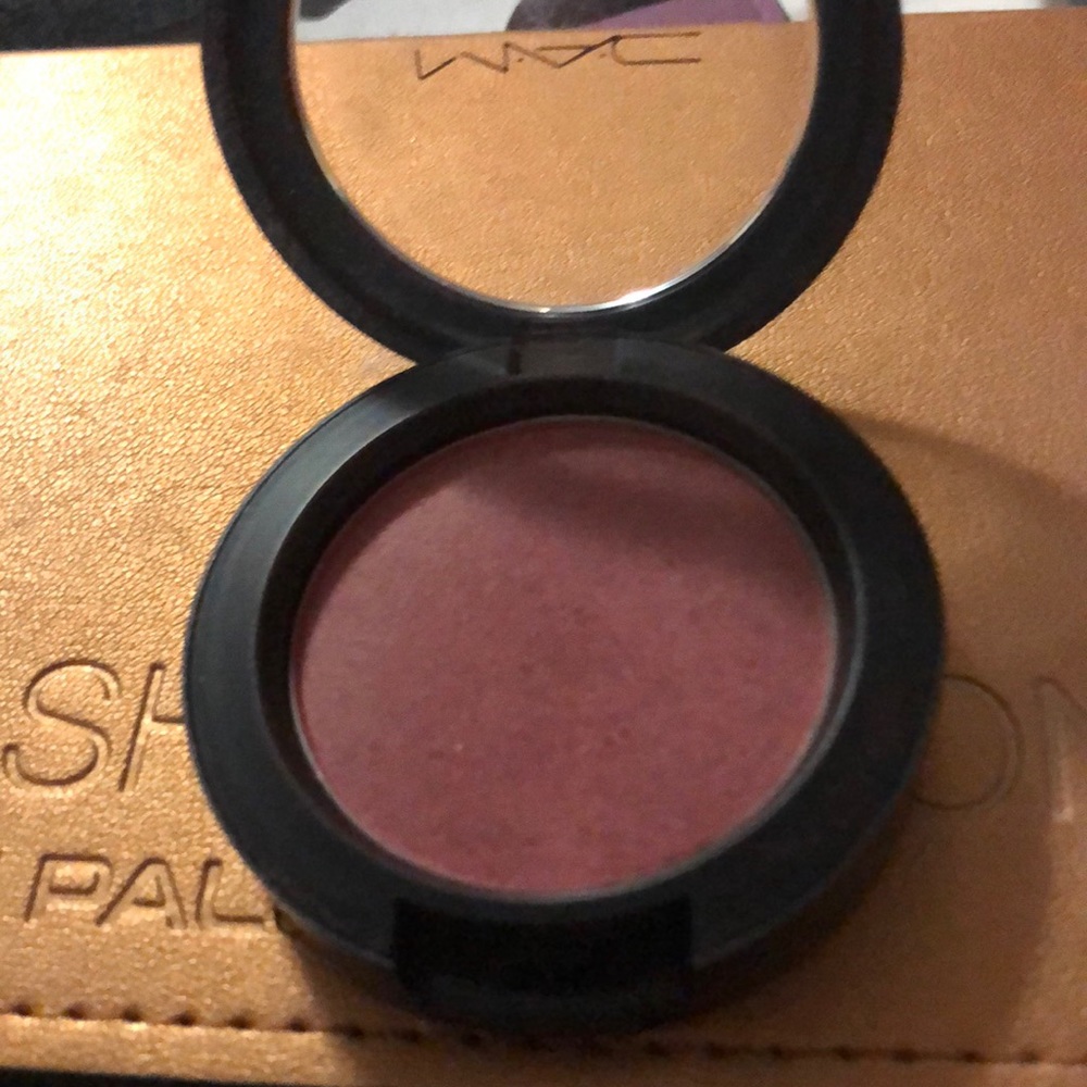 Mac blush plum foolery
